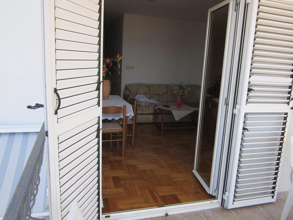 Apartments Antonia Malinska Kamer foto
